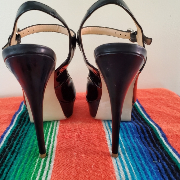 Guess black patent leather heels size 7. Like new. - Picture 5 of 7